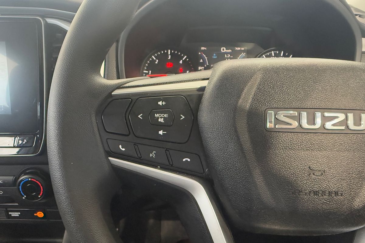 2023 Isuzu MU-X LS-M