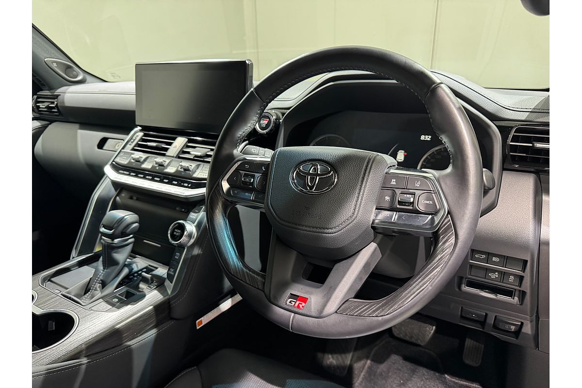 2023 Toyota Landcruiser GR Sport FJA300R