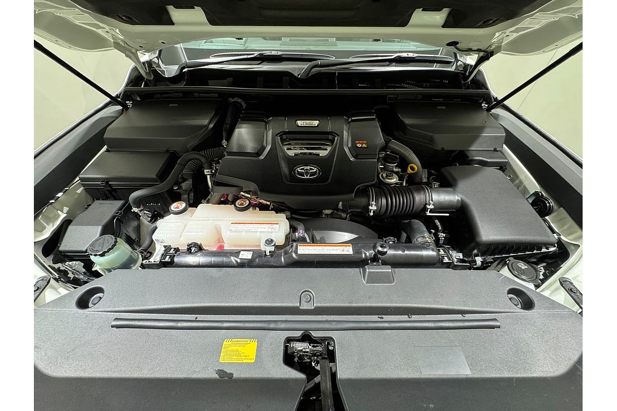 2023 Toyota Landcruiser GR Sport FJA300R