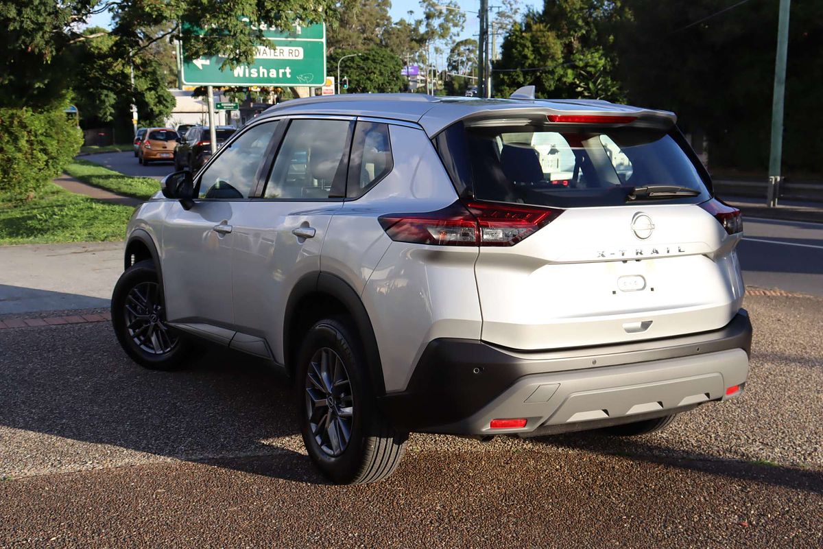 2024 Nissan X-TRAIL ST T33