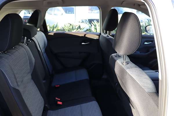 2024 Nissan X-TRAIL ST T33
