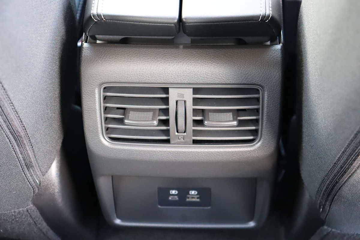 2024 Nissan X-TRAIL ST T33