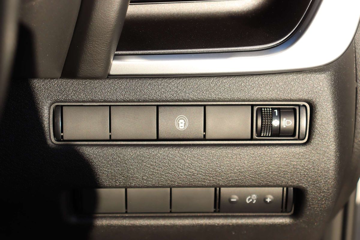 2024 Nissan X-TRAIL ST T33