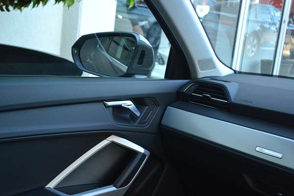 2023 Audi Q3 35 TFSI F3