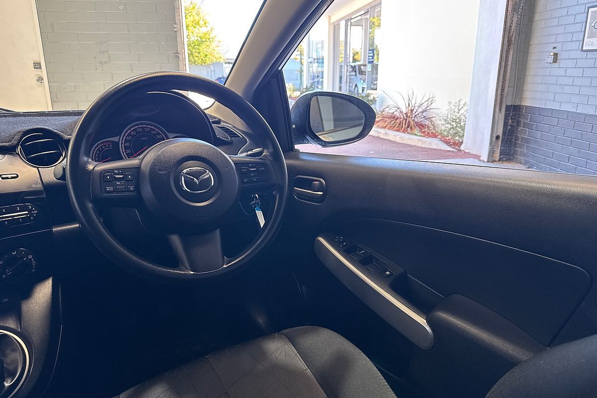 2013 Mazda 2 Neo Sport DE Series 2