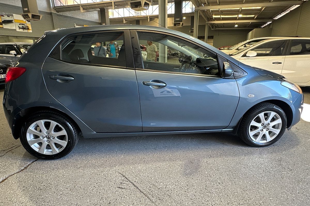 2013 Mazda 2 Neo Sport DE Series 2