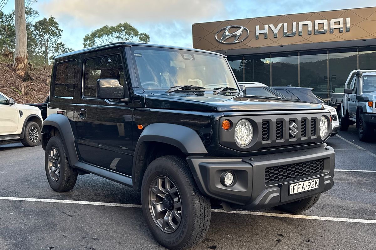 2023 Suzuki Jimny GLX GJ