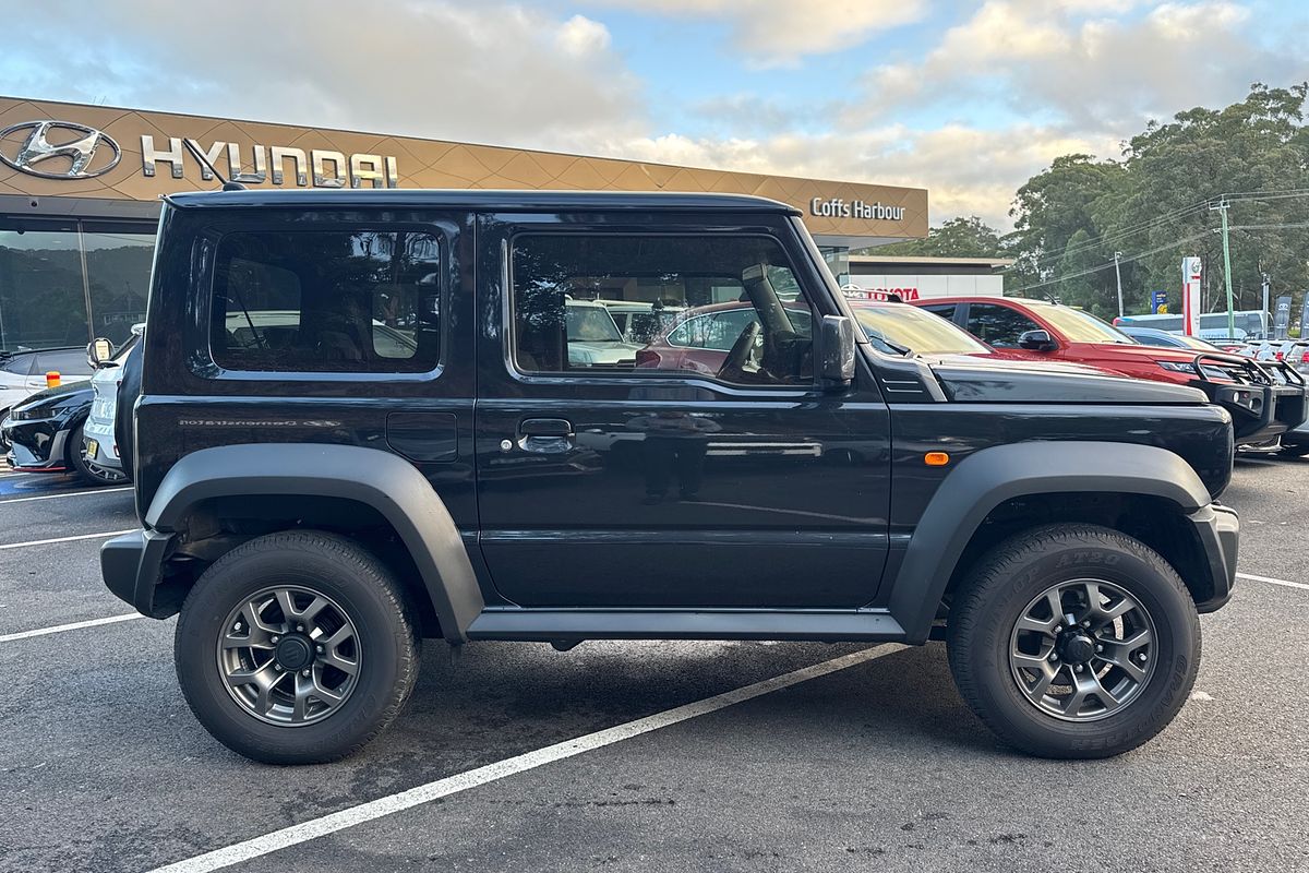 2023 Suzuki Jimny GLX GJ