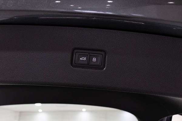2024 Audi Q5 45 TFSI S line FY