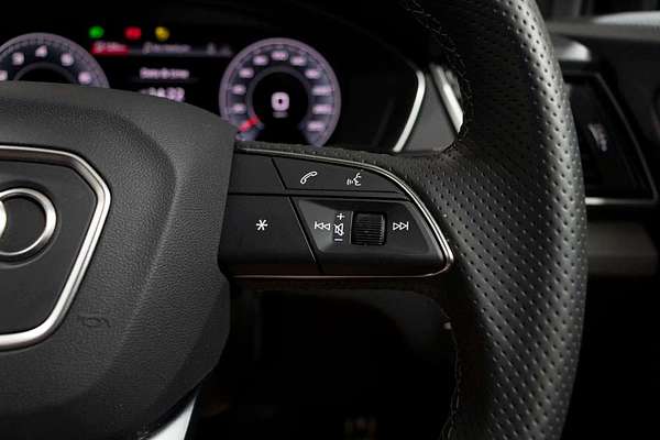 2024 Audi Q5 45 TFSI S line FY