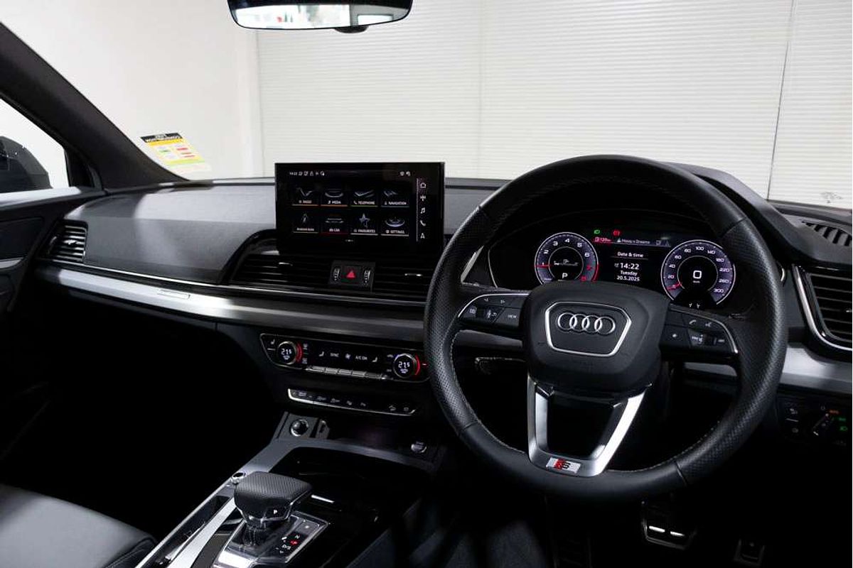 2024 Audi Q5 45 TFSI S line FY