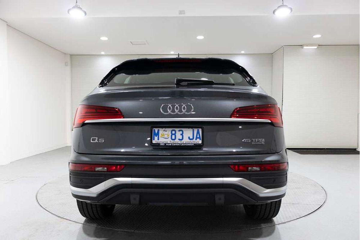 2024 Audi Q5 45 TFSI S line FY