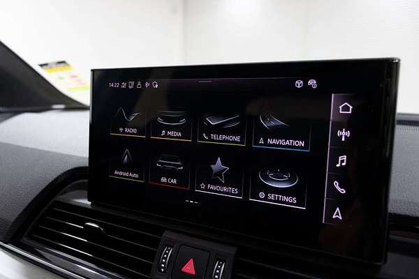 2024 Audi Q5 45 TFSI S line FY