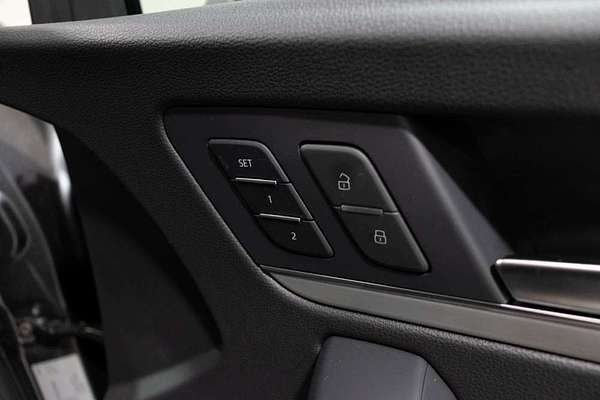 2024 Audi Q5 45 TFSI S line FY
