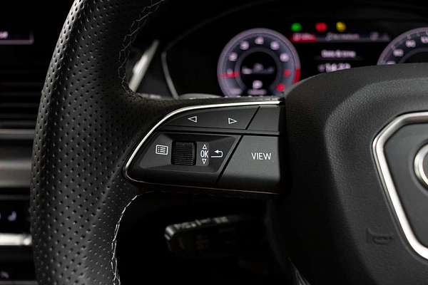 2024 Audi Q5 45 TFSI S line FY