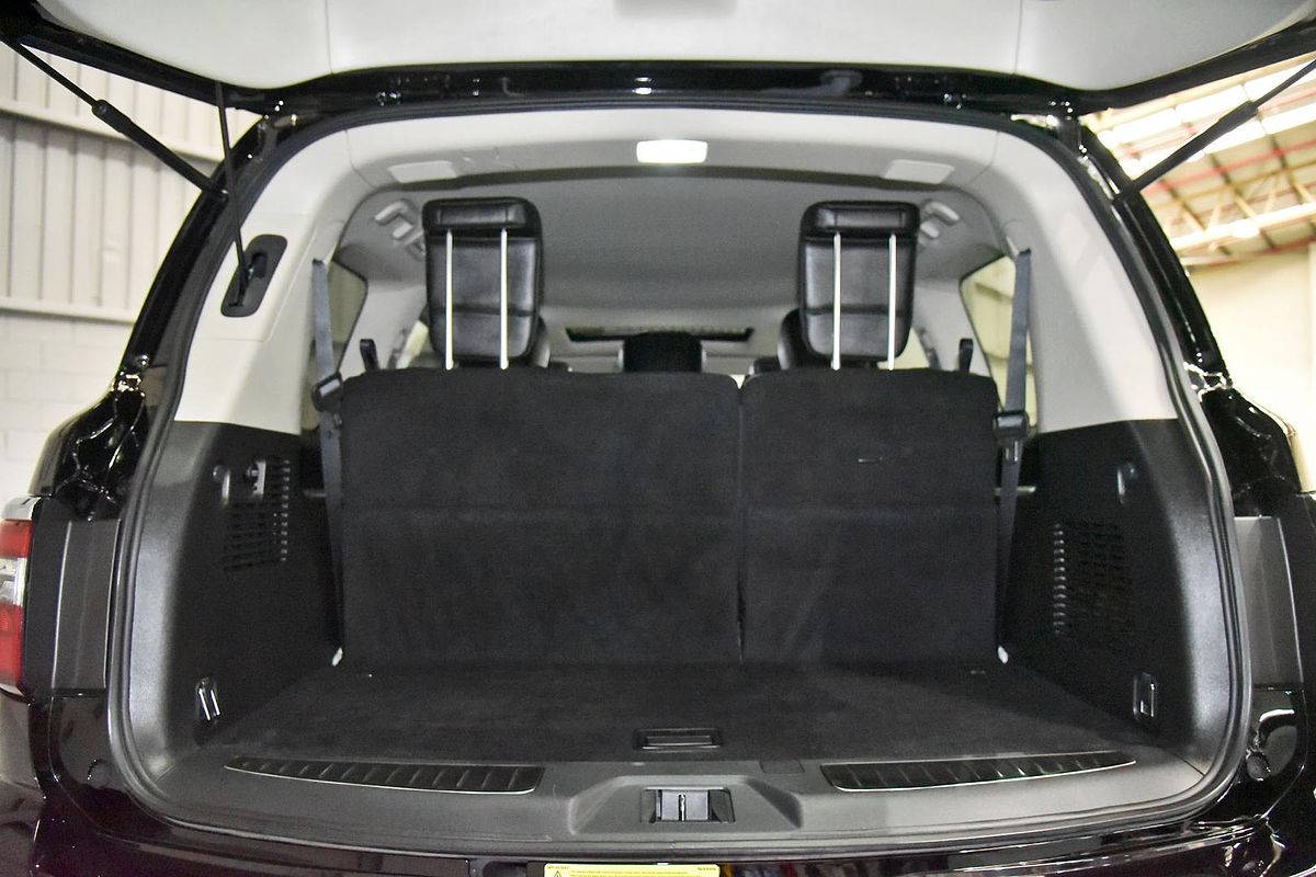 2023 Nissan Patrol Ti-L Y62