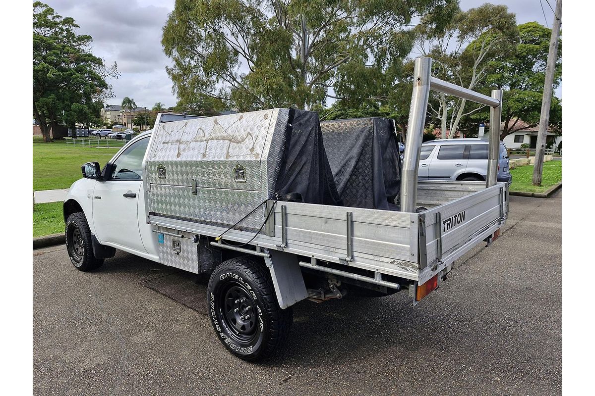 2010 Mitsubishi Triton GL MN Rear Wheel Drive