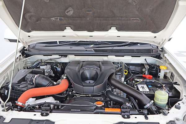 2017 Isuzu D-MAX SX High Ride Rear Wheel Drive