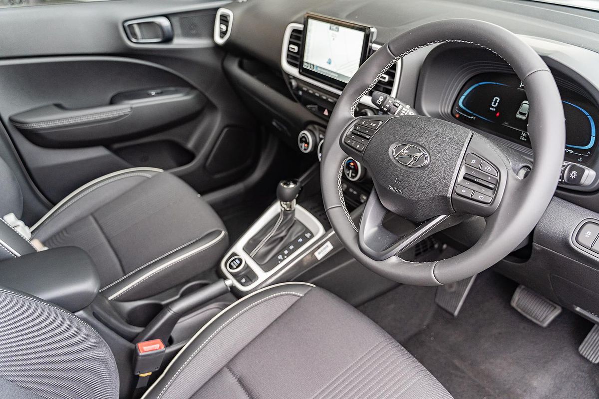 2025 Hyundai Venue Elite QX.V5
