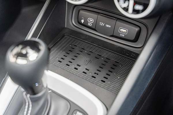 2025 Hyundai Venue Elite QX.V5