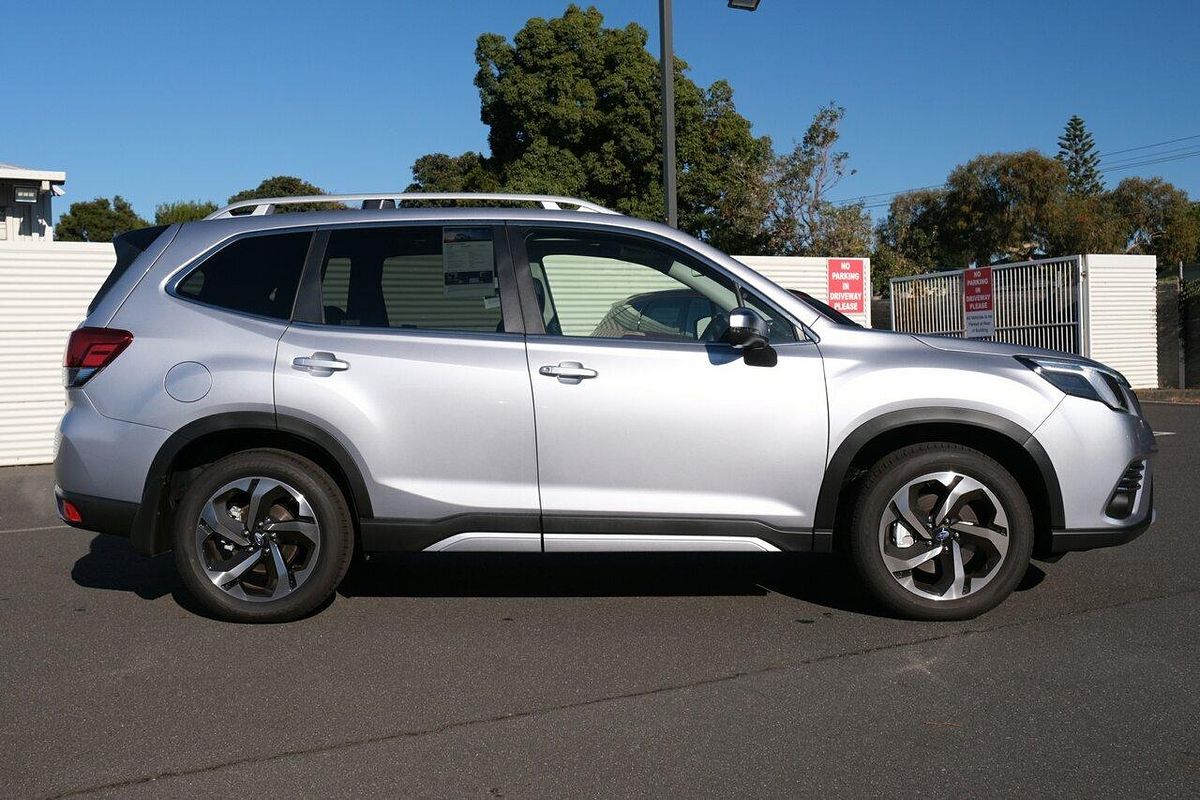 2024 Subaru Forester 2.5i-S S5
