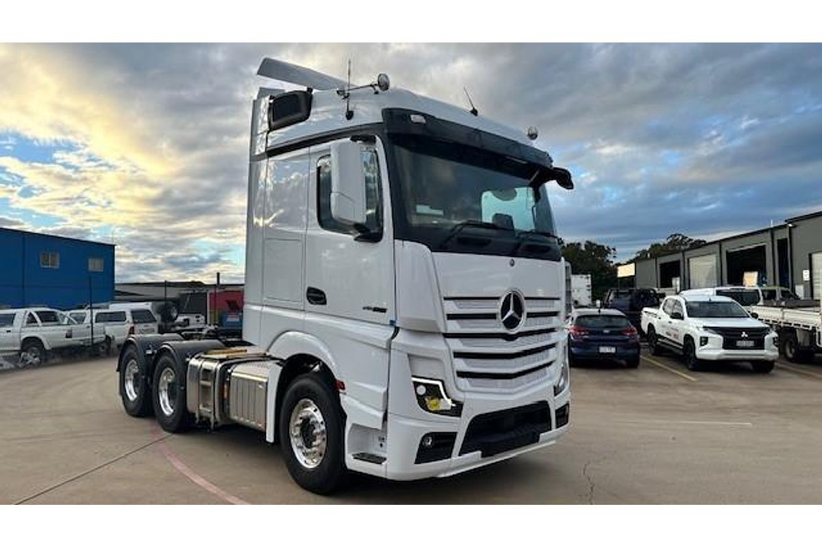 2024 Mercedes-Benz Actros 2663