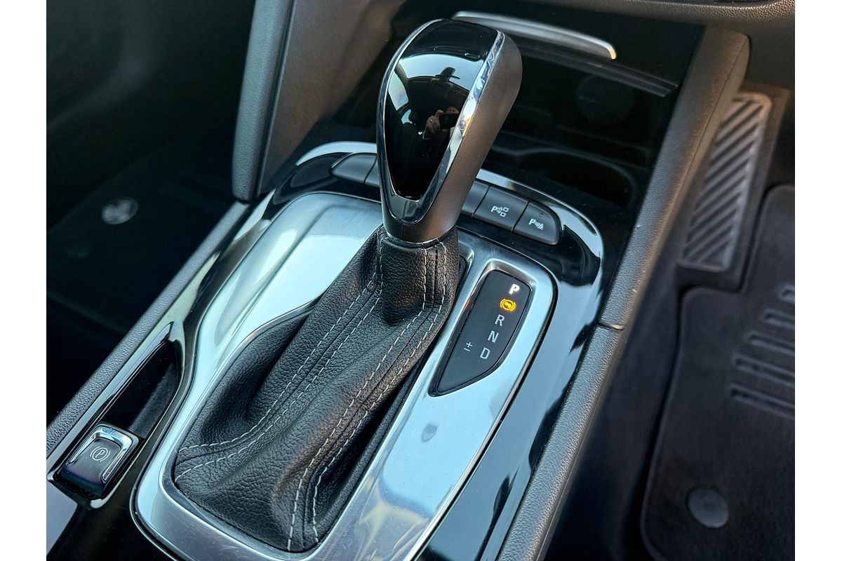 2018 Holden Commodore RS-V ZB