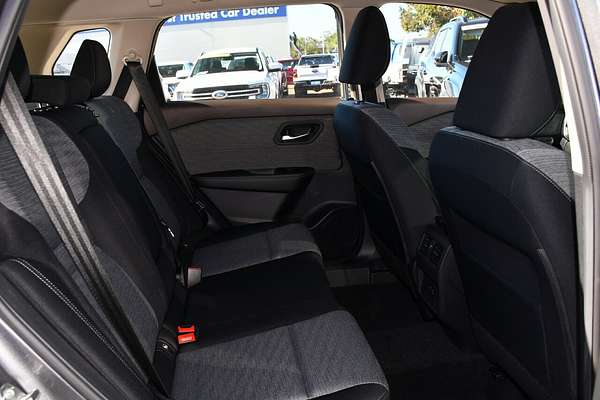 2024 Nissan X-TRAIL ST T33