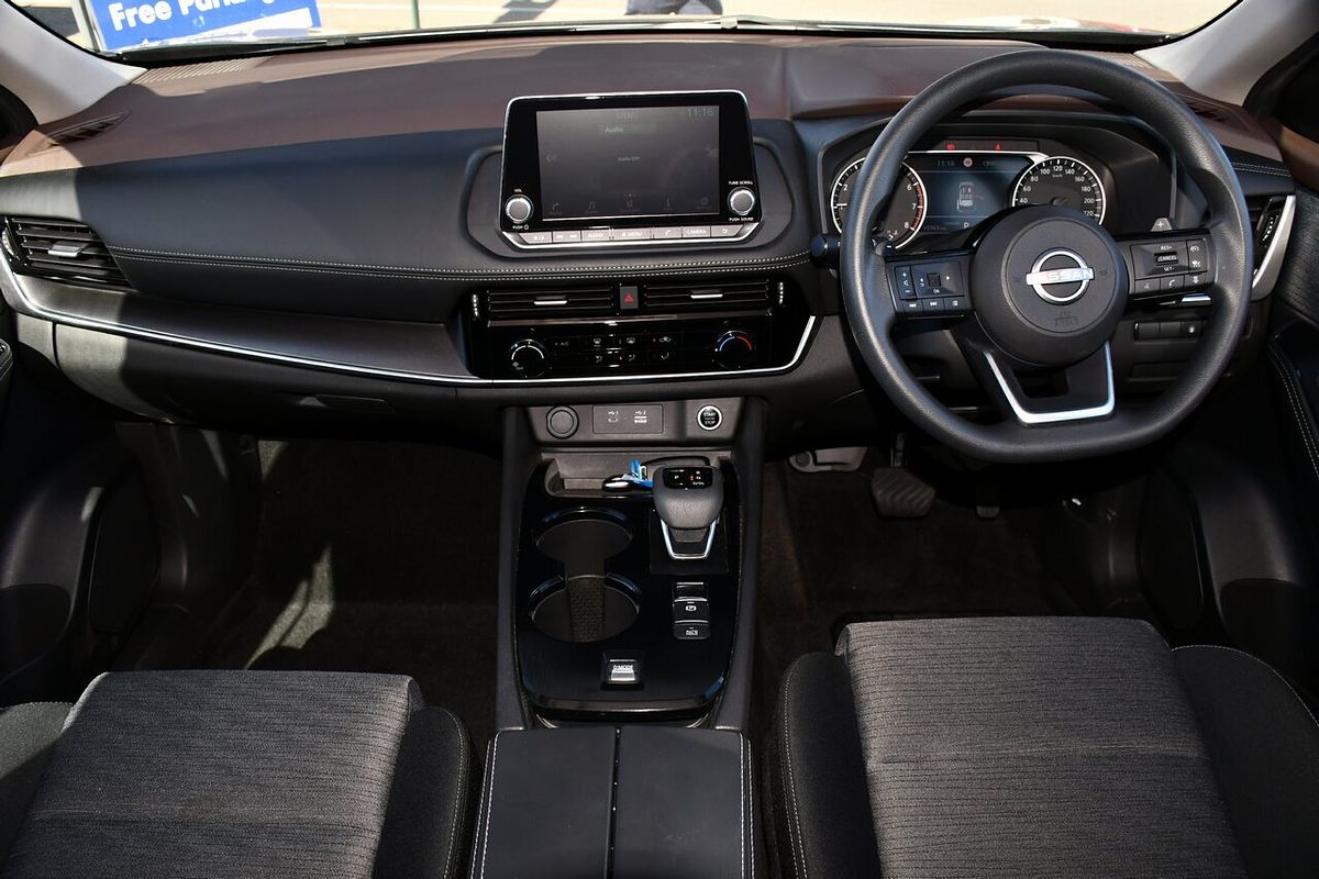 2024 Nissan X-TRAIL ST T33