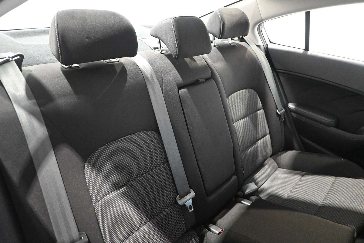 2017 Kia Cerato S YD