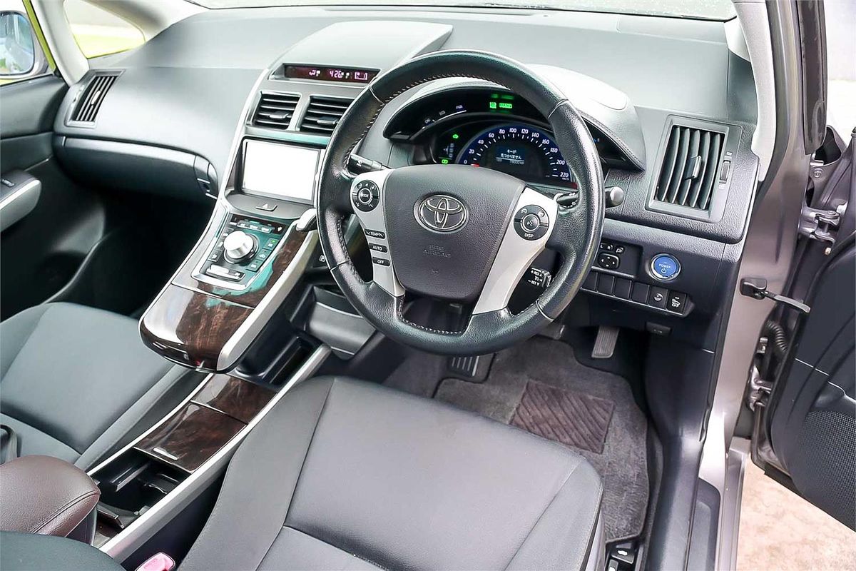 2013 Toyota Sai Hybrid AZK10