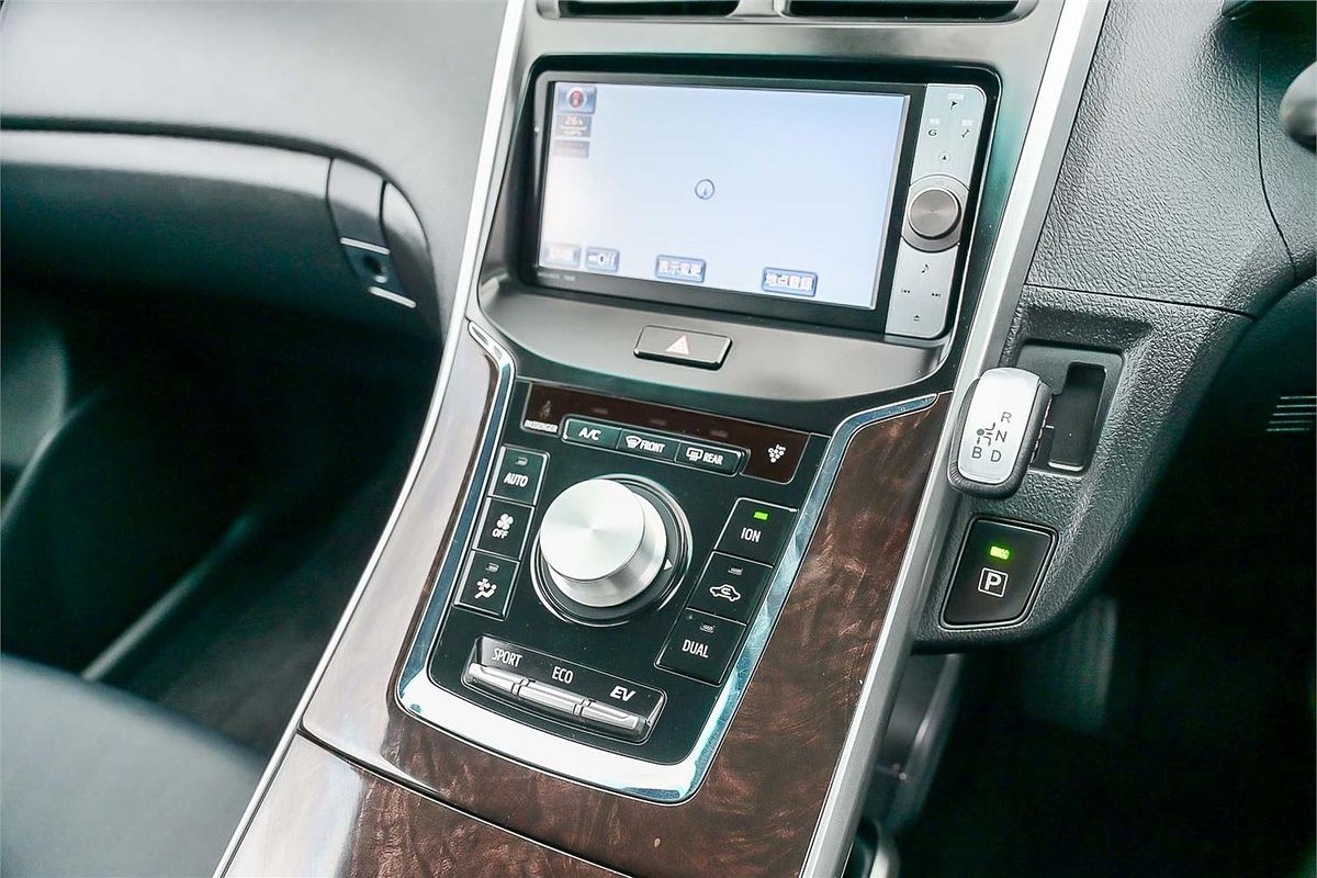 2013 Toyota Sai Hybrid AZK10
