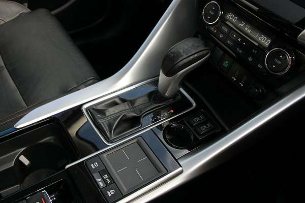 2017 Mitsubishi Eclipse Cross Exceed YA