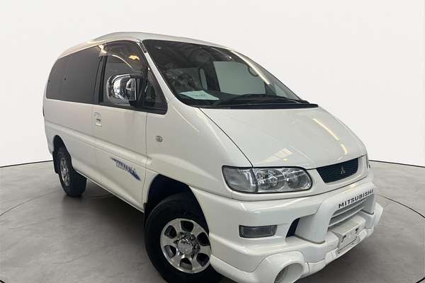 2005 Mitsubishi Delica Spacegear Chamonix PD6W