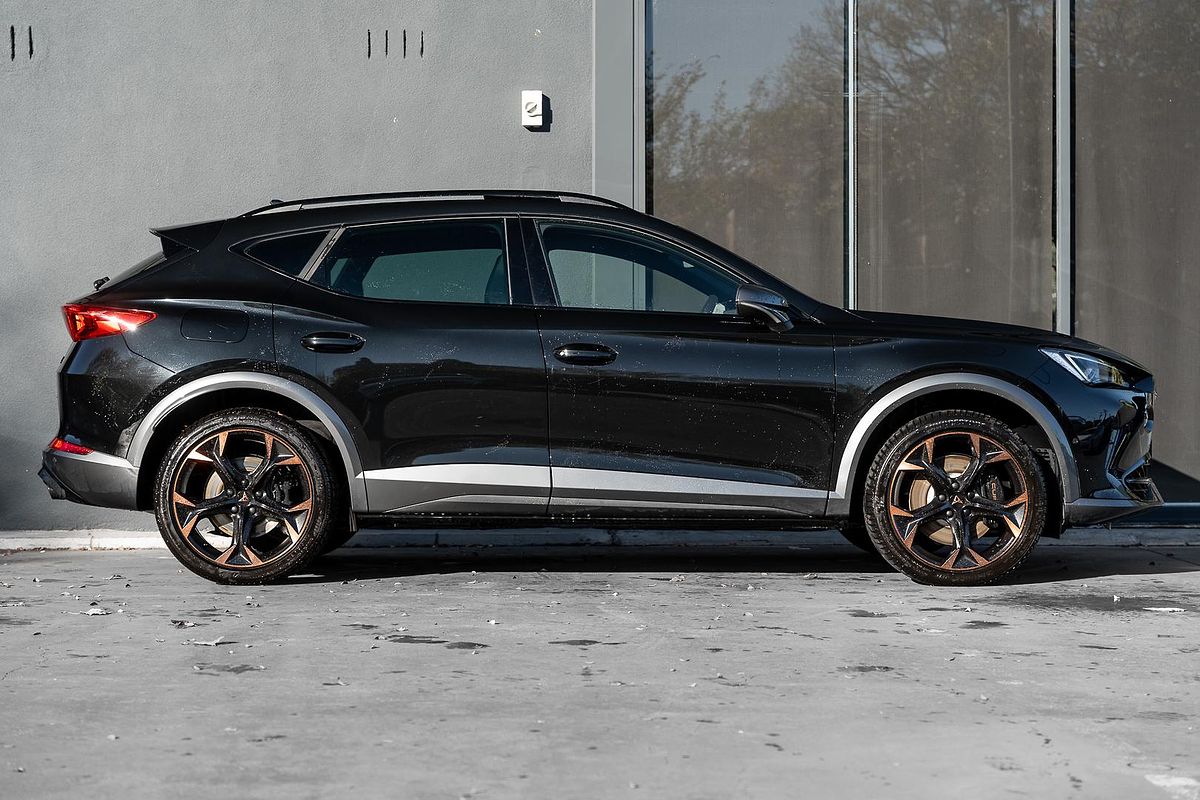 2024 CUPRA Formentor VZx KM