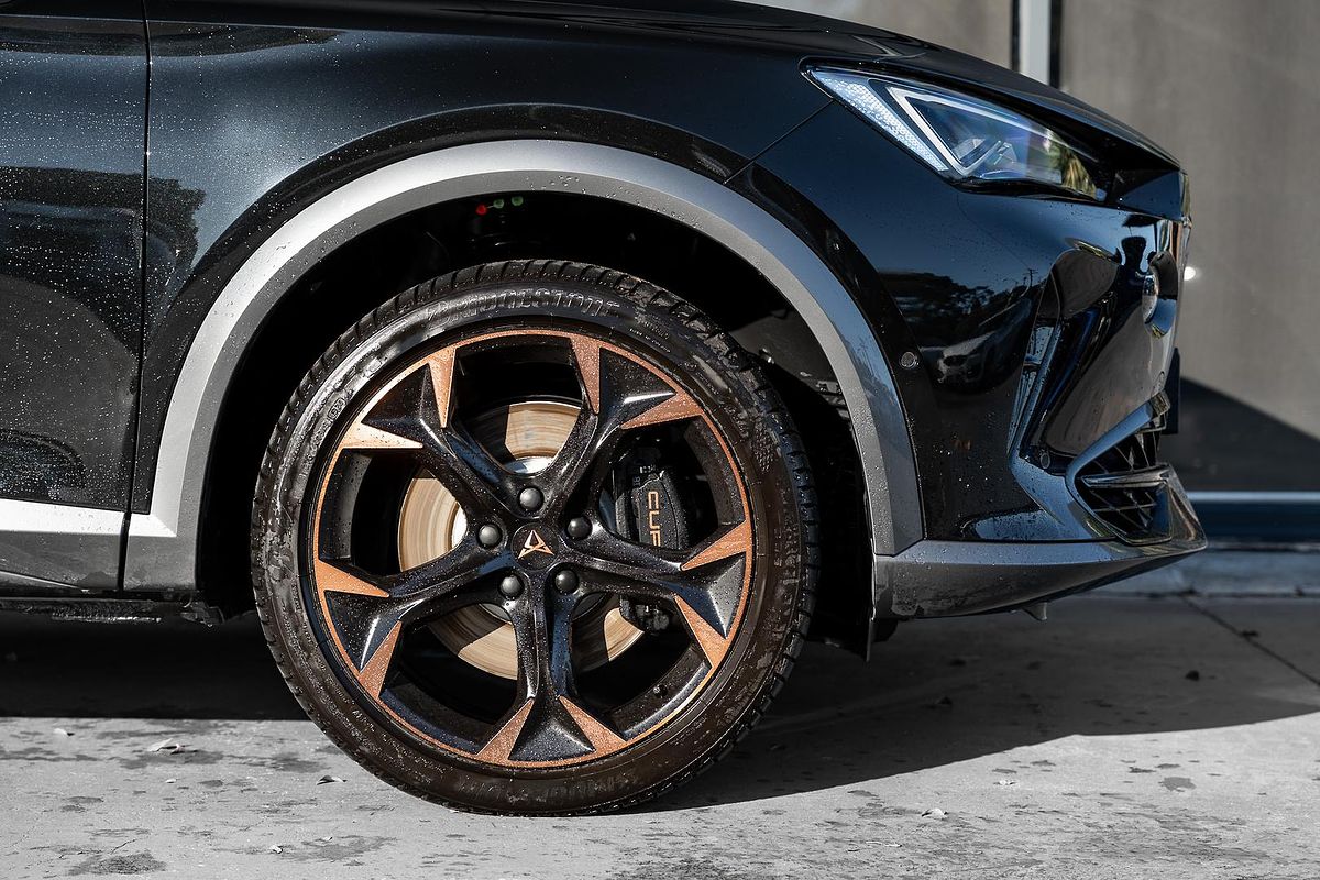 2024 CUPRA Formentor VZx KM