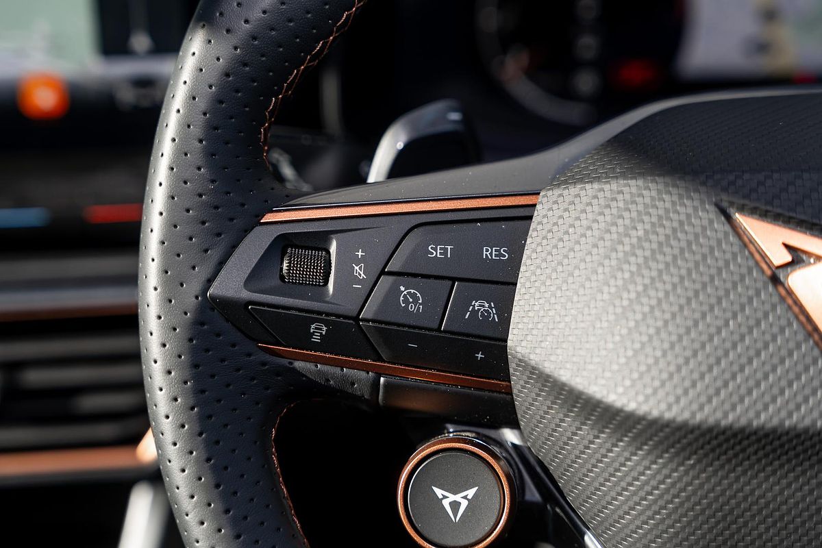 2024 CUPRA Formentor VZx KM