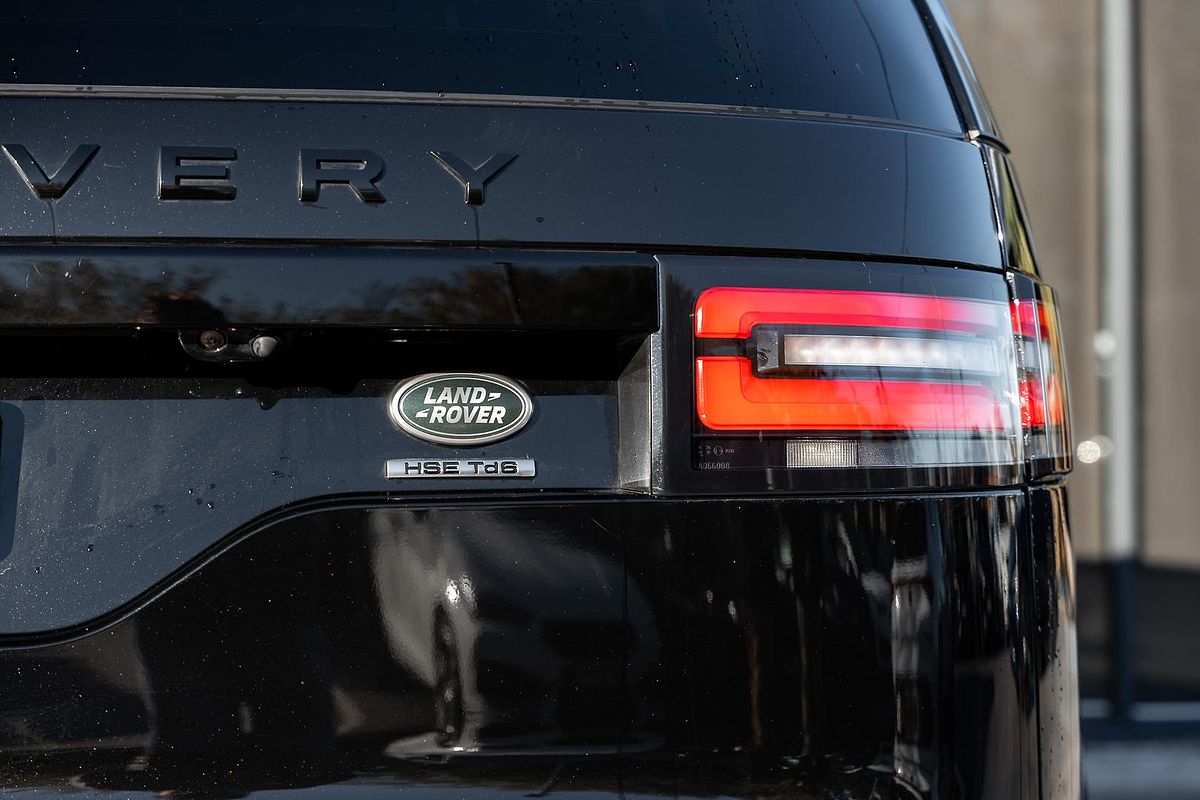 2017 Land Rover Discovery TD6 HSE Series 5
