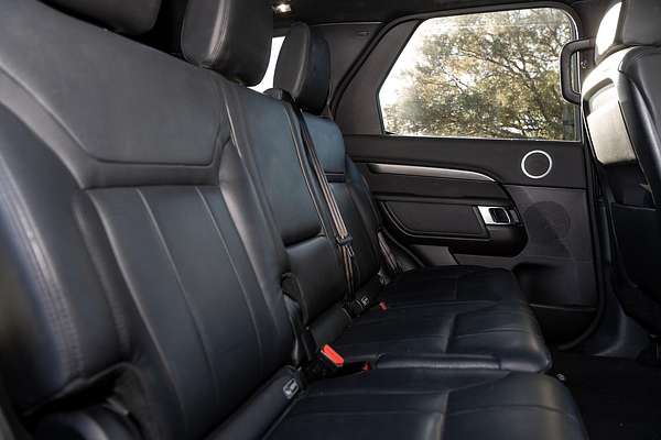 2017 Land Rover Discovery TD6 HSE Series 5