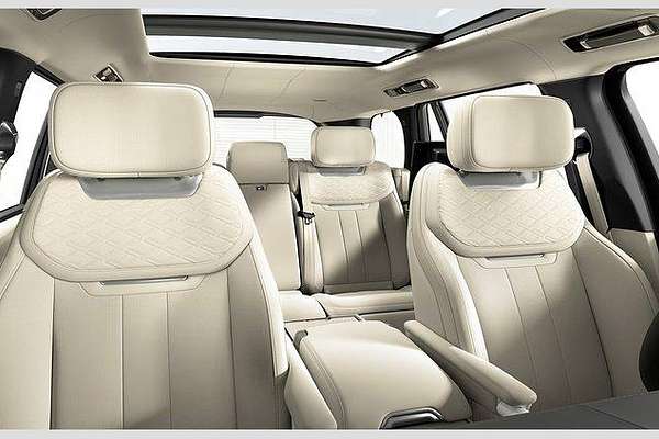 2025 Land Rover Range Rover P615 SV L460 LWB