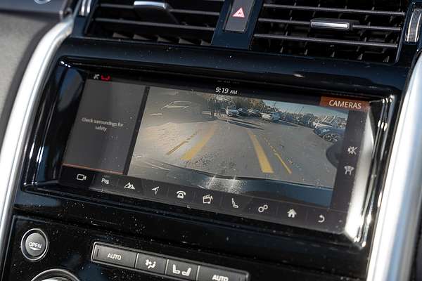 2017 Land Rover Discovery TD6 HSE Series 5