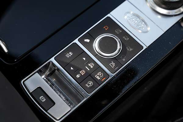 2017 Land Rover Discovery TD6 HSE Series 5