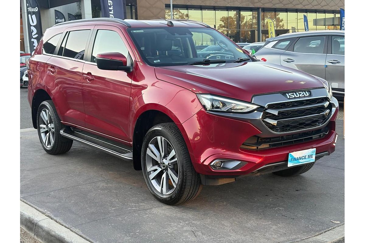 2023 Isuzu MU-X LS-T