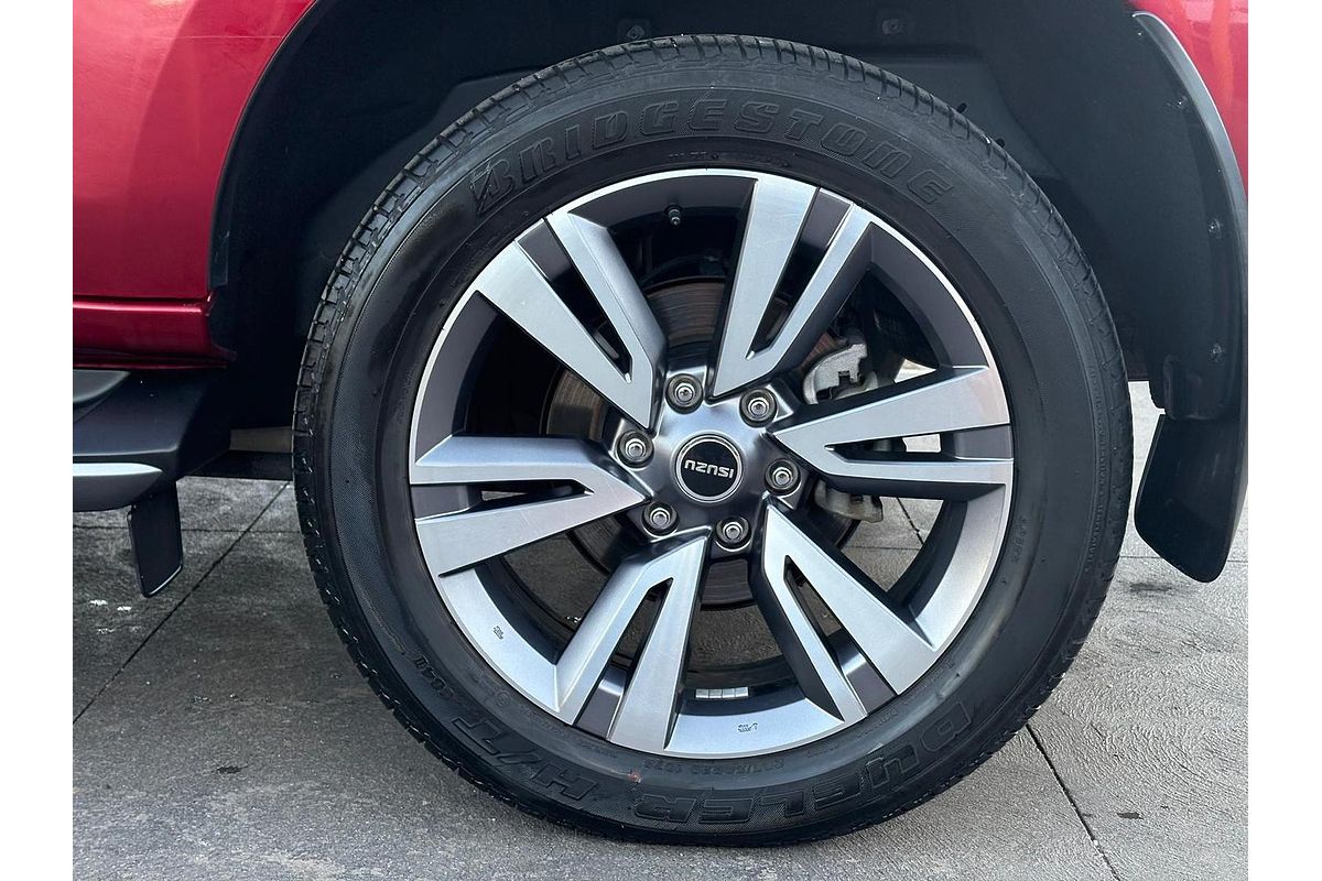 2023 Isuzu MU-X LS-T
