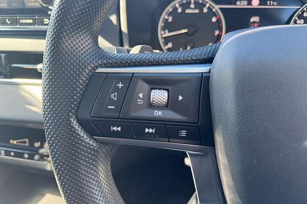 2024 Mitsubishi Outlander ES ZM