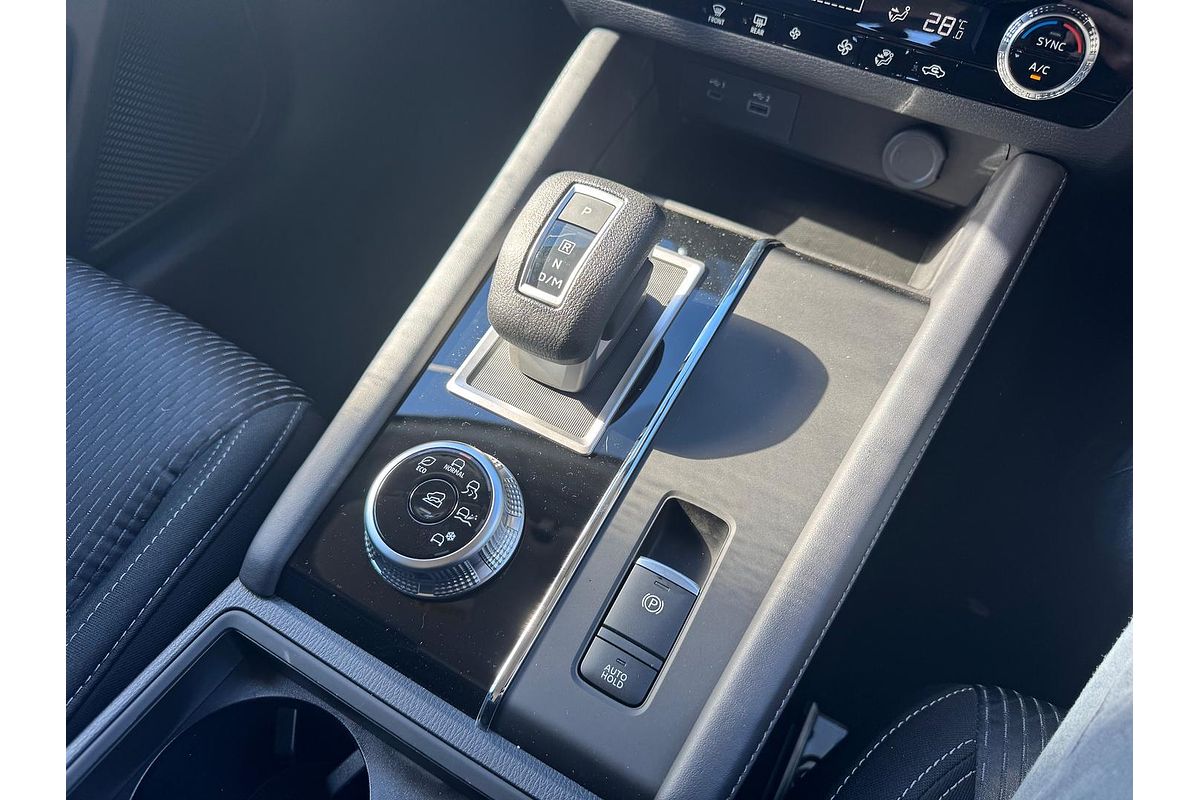 2024 Mitsubishi Outlander ES ZM
