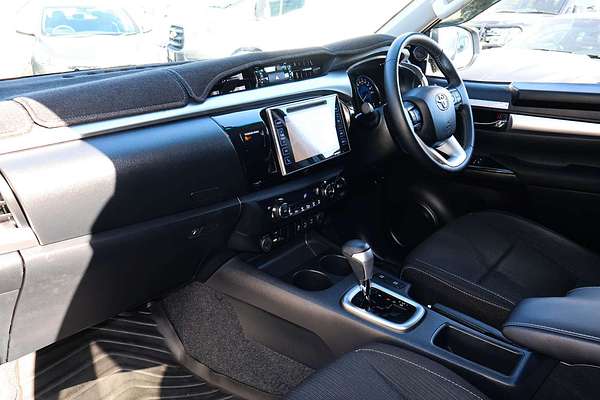 2019 Toyota Hilux SR5 GUN126R 4X4