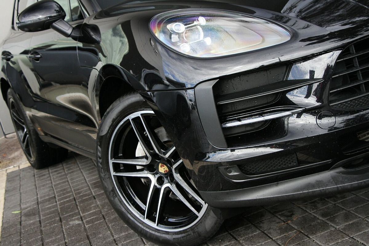 2021 Porsche Macan 95B