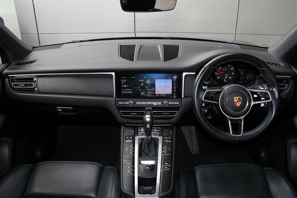 2021 Porsche Macan 95B