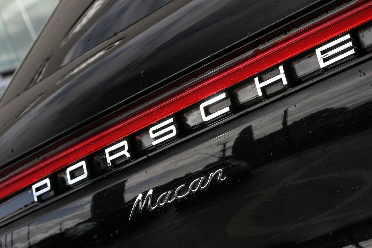 2021 Porsche Macan 95B